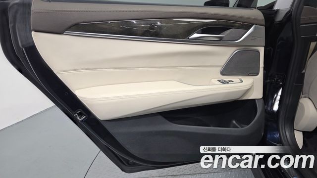 BMW 6 Series GT (G32) 640i xDrive M Sport 2019 — фото 30