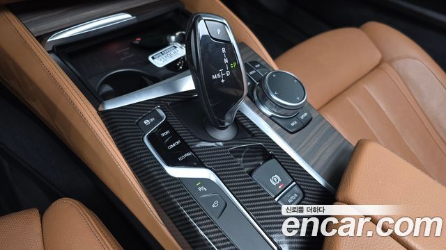 BMW 5 Series (G30) 520d M Sport Package Plus 2017 — фото 9
