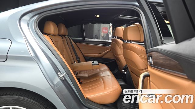 BMW 5 Series (G30) 520d M Sport Package Plus 2017 — фото 12
