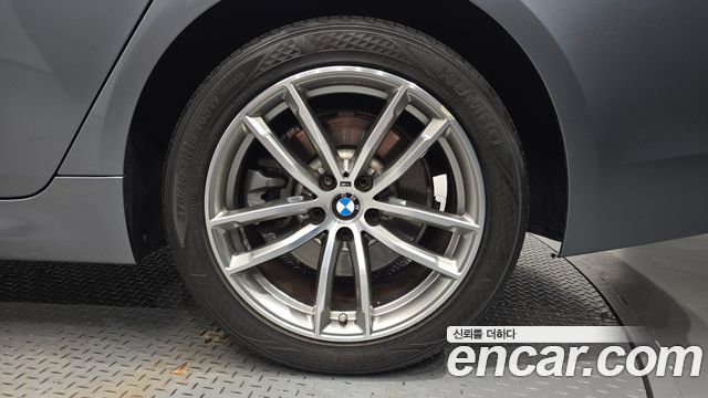 BMW 5 Series (G30) 520d M Sport Package Plus 2017 — фото 21