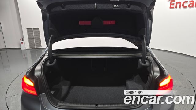 BMW 5 Series (G30) 520d M Sport Package Plus 2017 — фото 31
