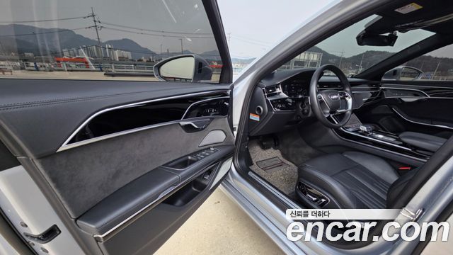 Audi A8 (D5) 55 TFSI Quattro LWB 2020 — фото 8
