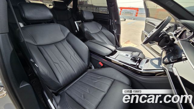Audi A8 (D5) 55 TFSI Quattro LWB 2020 — фото 17