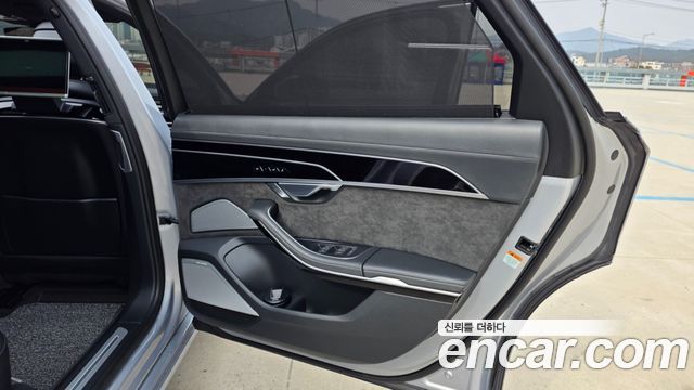 Audi A8 (D5) 55 TFSI Quattro LWB 2020 — фото 21