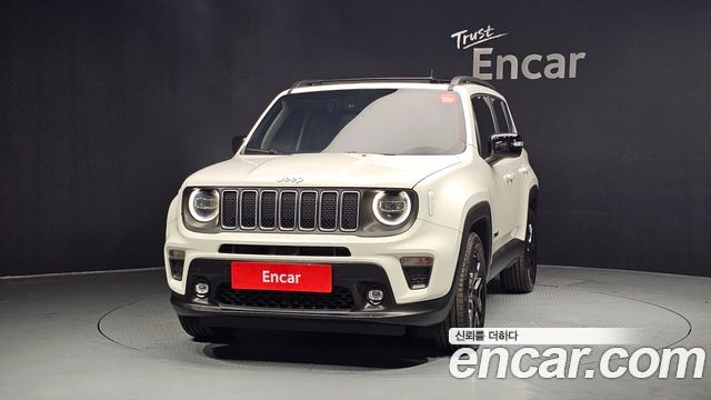 Jeep Renegade 1.3 Limited 2023 — фото 3