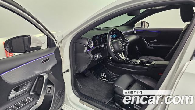 Mercedes-Benz A-Class (W177) A220 Sedan 2022 — фото 10