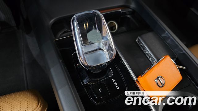 Volvo S60 (III) B5 Ultimate Bright 2024 — фото 9