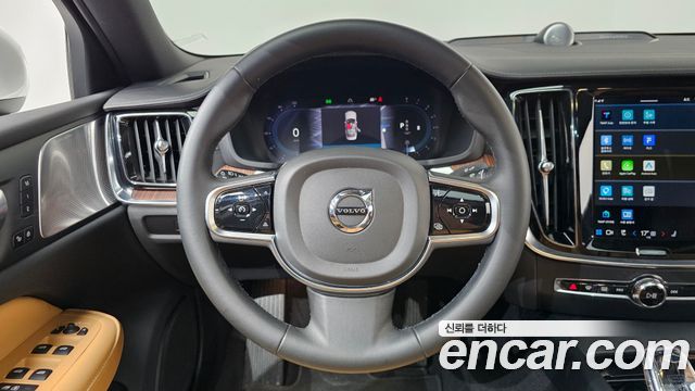 Volvo S60 (III) B5 Ultimate Bright 2024 — фото 12