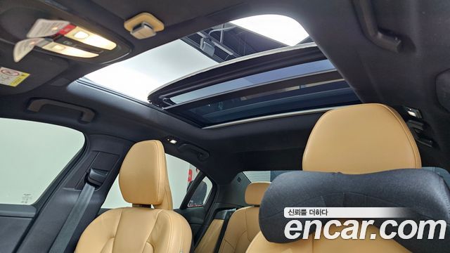 Volvo S60 (III) B5 Ultimate Bright 2024 — фото 18