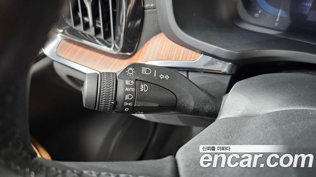 Volvo S60 (III) B5 Ultimate Bright 2024 — фото 32