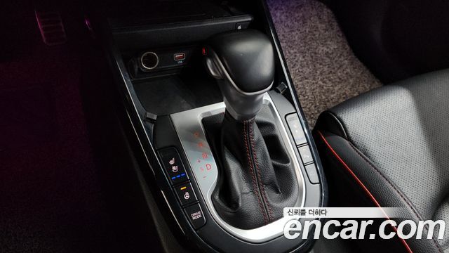 Kia K3 (II) 1.6 Turbo GT 5Door Signature 2022 — фото 9