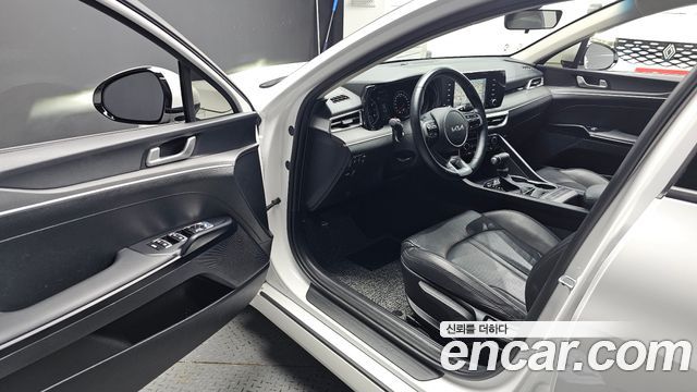 Kia K5 (III) 2.0 LPI(Renter car) Strandard 2023 — фото 10