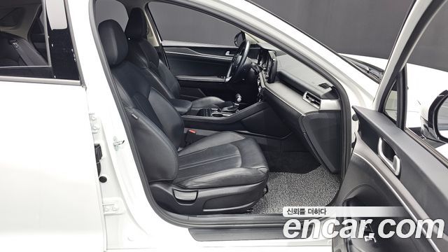 Kia K5 (III) 2.0 LPI(Renter car) Strandard 2023 — фото 26
