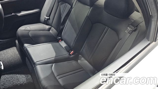 Kia K5 (III) 2.0 LPI(Renter car) Strandard 2023 — фото 28