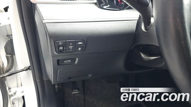 Kia K5 (III) 2.0 LPI(Renter car) Strandard 2023 — фото 30