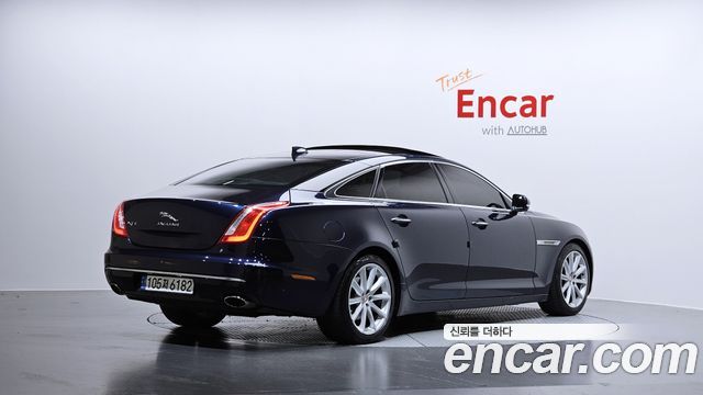 Jaguar XJ 3.0D Premium Luxury LWB X351 2016 — фото 2