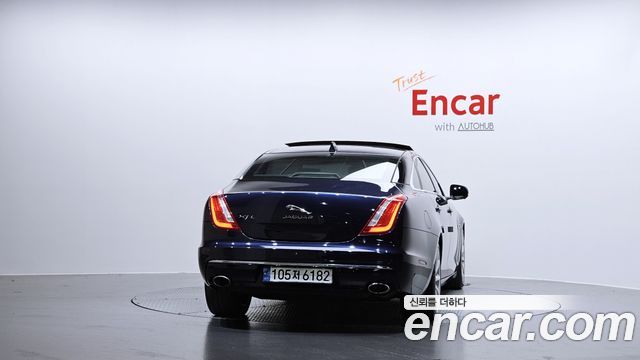 Jaguar XJ 3.0D Premium Luxury LWB X351 2016 — фото 4