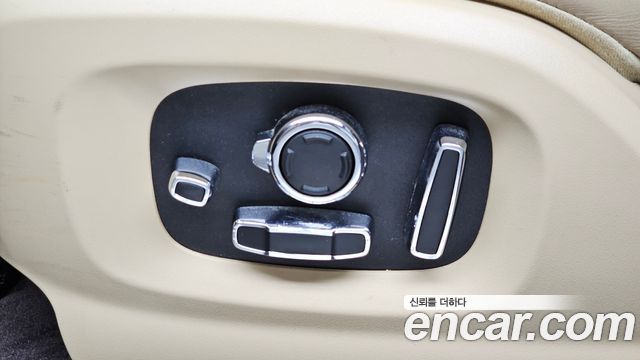 Jaguar XJ 3.0D Premium Luxury LWB X351 2016 — фото 18