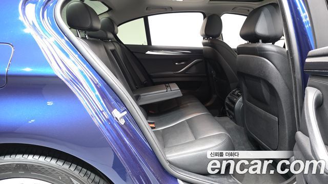 BMW 5 Series (F10) 520d M Aero Dynamic 2016 — фото 11