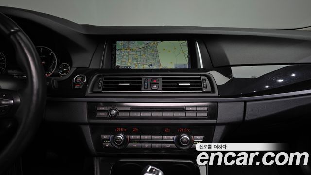 BMW 5 Series (F10) 520d M Aero Dynamic 2016 — фото 13