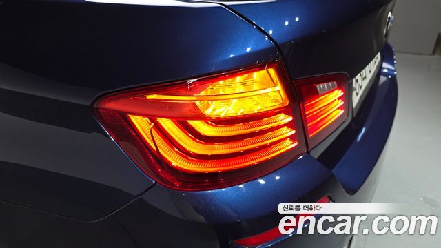 BMW 5 Series (F10) 520d M Aero Dynamic 2016 — фото 23