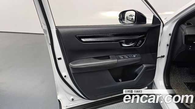 Honda CR-V (V) 2.0 Hybrid Touring 4WD 2024 — фото 24