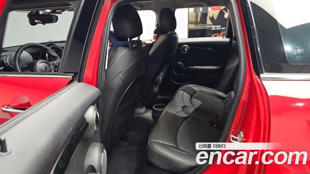 MINI Cooper S 5Door HIGH 3rd 2021 — фото 11