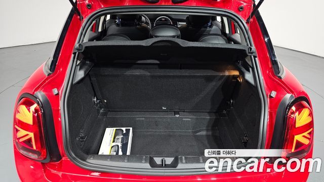 MINI Cooper S 5Door HIGH 3rd 2021 — фото 20