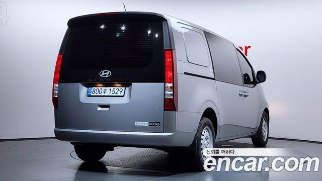 Hyundai Staria Cargo 5-Seater Smart 2025 — фото 2