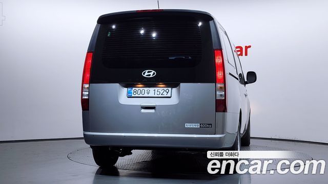 Hyundai Staria Cargo 5-Seater Smart 2025 — фото 4