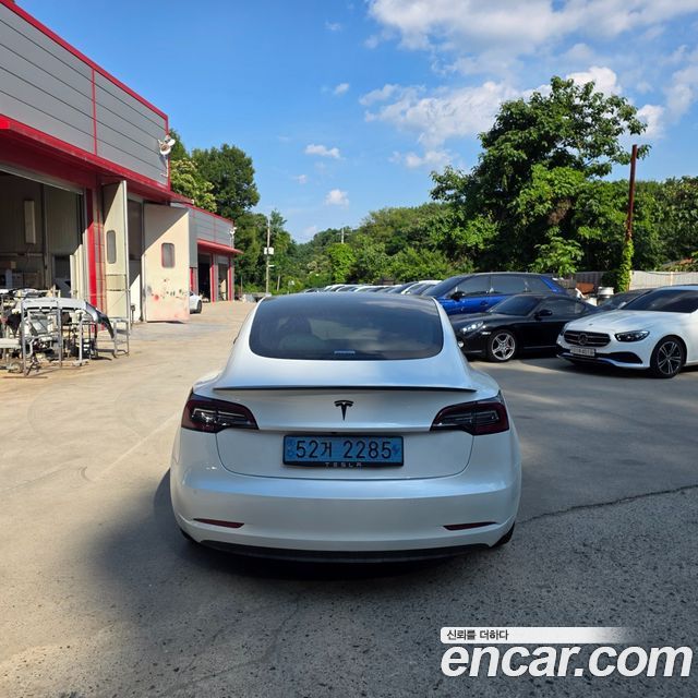 Tesla Model 3 Long Range AWD 2022 — фото 3