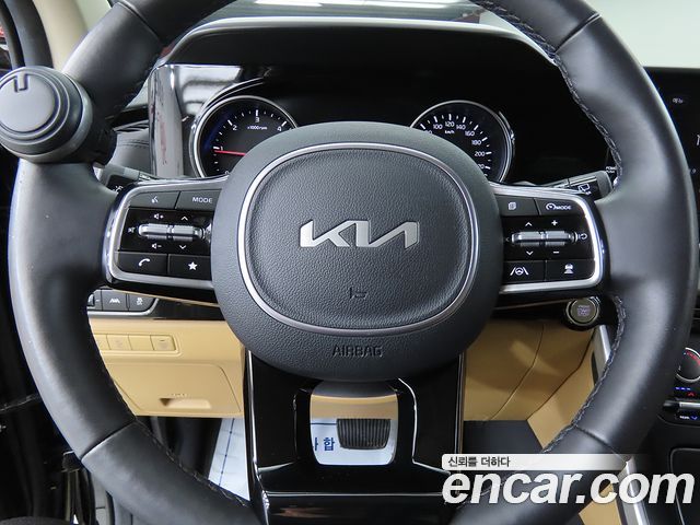 Kia Carnival (IV) Diesel 9-Seater Prestige 2023 — фото 19
