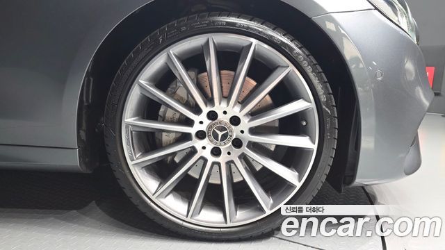 Mercedes-Benz E-Class (W213) E350 4MATIC AMG Line 2019 — фото 5