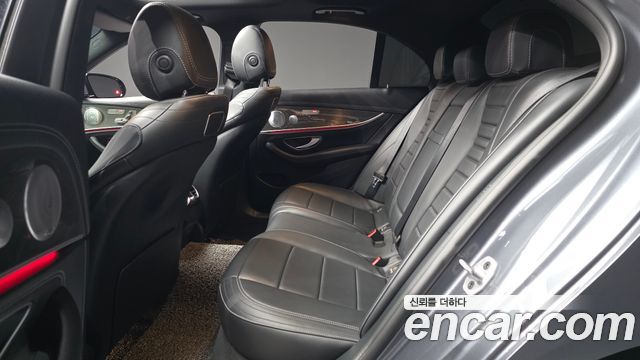 Mercedes-Benz E-Class (W213) E350 4MATIC AMG Line 2019 — фото 12