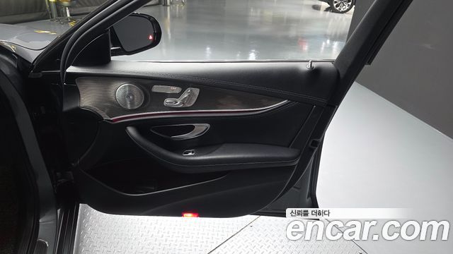 Mercedes-Benz E-Class (W213) E350 4MATIC AMG Line 2019 — фото 24