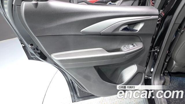Chevrolet Trailblazer 1.3 Turbo 2WD RS 2024 — фото 25