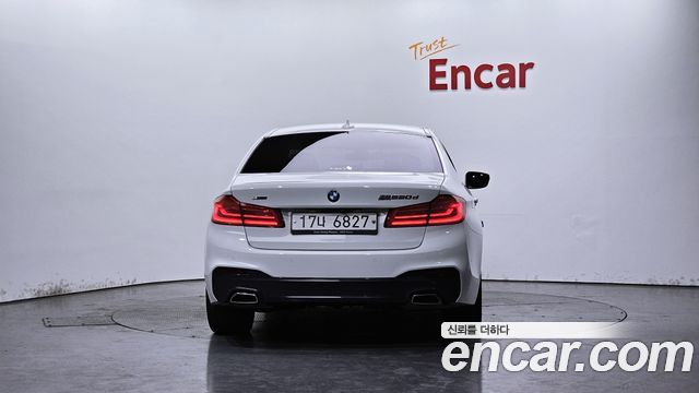 BMW 5 Series (G30) 520d xDrive M Sport Package Plus 2017 — фото 4
