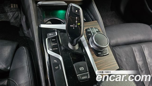 BMW 5 Series (G30) 520d xDrive M Sport Package Plus 2017 — фото 9