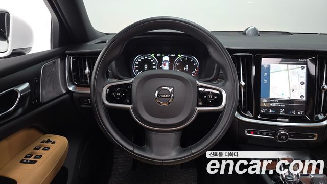 Volvo S60 (III) B5 Inscription 2021 — фото 13