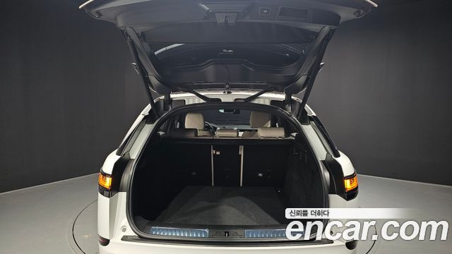 Land Rover Range Rover Velar 3.0 D300 R-Dynamic SE 2018 — фото 24