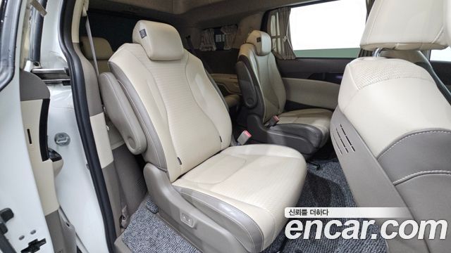 Kia Carnival (IV) Diesel 9-Seater Hi-Limousine Signature 2021 — фото 11