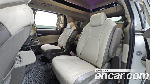 Kia Carnival (IV) Diesel 9-Seater Hi-Limousine Signature 2021 — фото 12