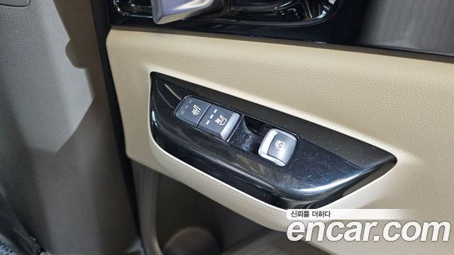Kia Carnival (IV) Diesel 9-Seater Hi-Limousine Signature 2021 — фото 19