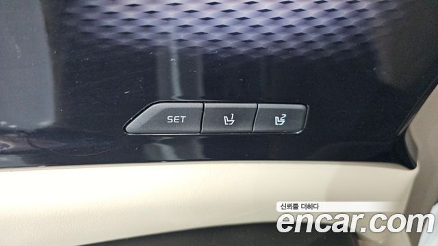 Kia Carnival (IV) Diesel 9-Seater Hi-Limousine Signature 2021 — фото 30
