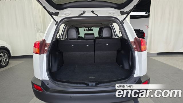 Toyota RAV4 2.5 2WD 4th 2014 — фото 20