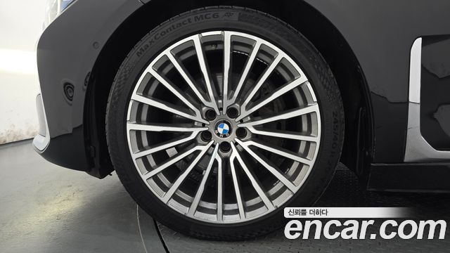 BMW 7 Series (G11) 740Li xDrive Design Pure Excellence 2020 — фото 5
