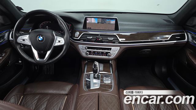 BMW 7 Series (G11) 740Li xDrive Design Pure Excellence 2020 — фото 7