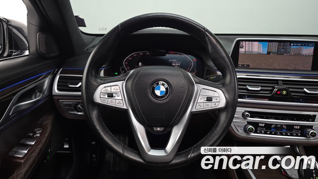 BMW 7 Series (G11) 740Li xDrive Design Pure Excellence 2020 — фото 13