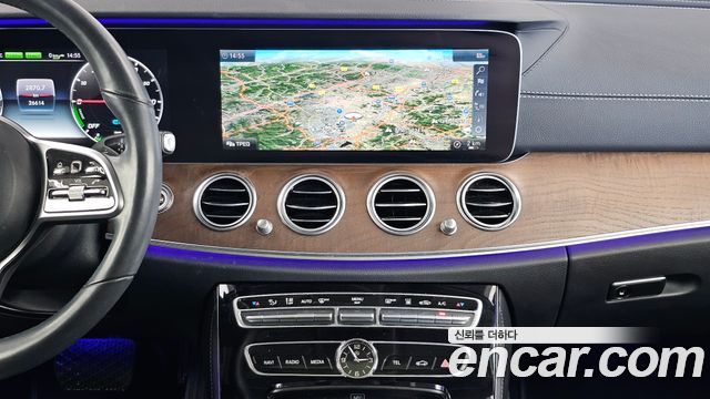 Mercedes-Benz E-Class (W213) E300e Exclusive 2019 — фото 14