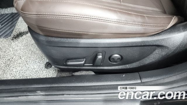 Hyundai Grandeur (IG) 3.0 LPi Premium 2022 — фото 38